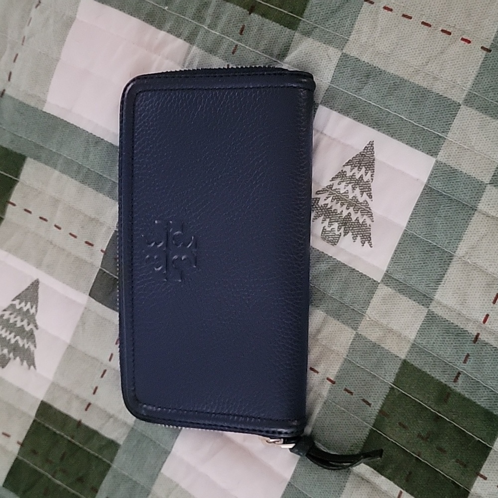 Tory Burch Thea Multi-Gusset Wallet